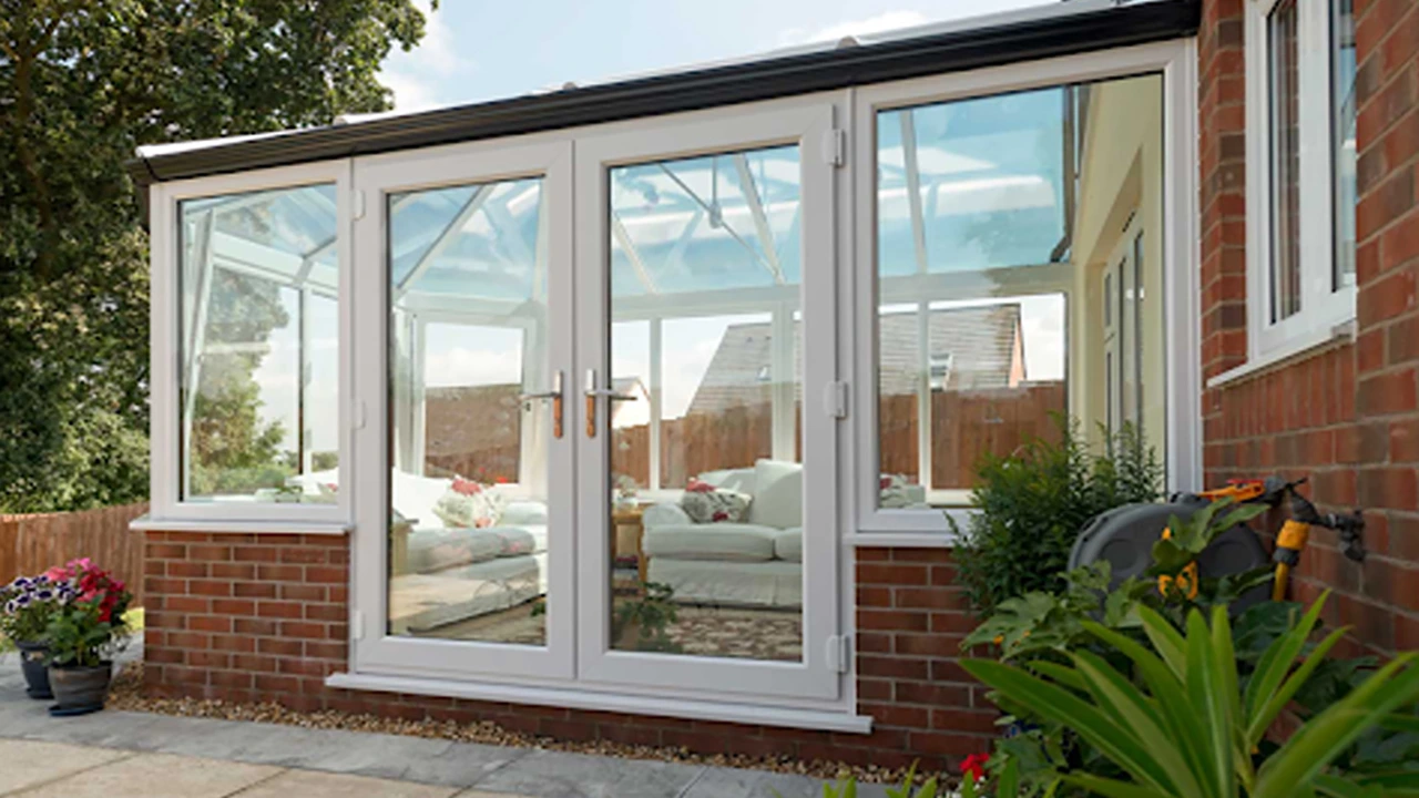 تولید-درب-و-پنجره-دوجداره-در-میانه