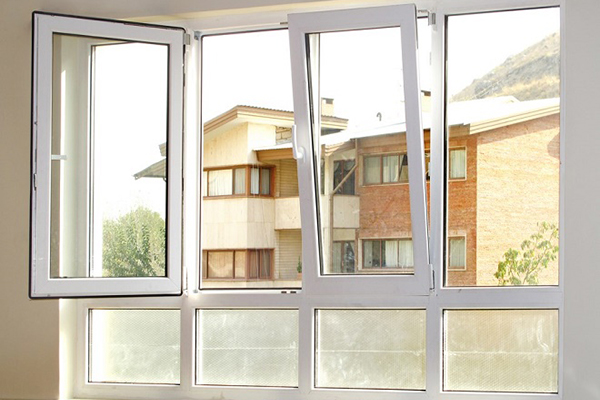 پنجره یو پی وی سی