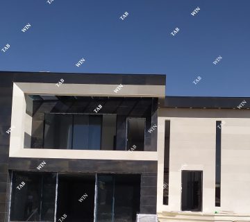 پنجره ویلایی