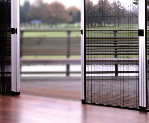 توری-پلیسه-در-و-پنجره