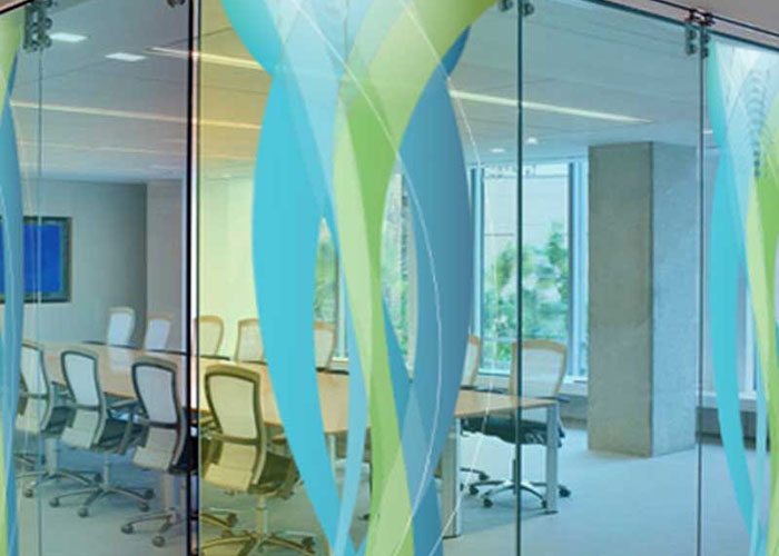 پارتیشن-شیشه-ای-رنگی-و-مات